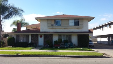 1931 E Coral Ave in Orange, CA - Building Photo - Building Photo