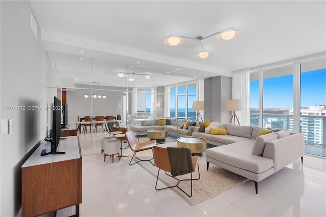 2711 S Ocean Dr, Unit 2701 in Hollywood, FL - Foto de edificio - Building Photo