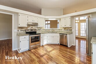 6507 River Hills Dr in Greensboro, NC - Foto de edificio - Building Photo