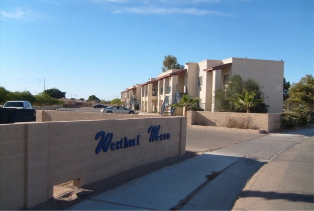 215 N Marshall Loop in Somerton, AZ - Foto de edificio