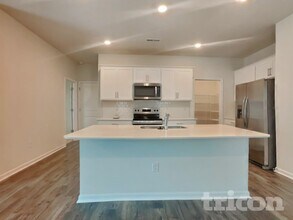 160 Global Ave in Fuquay Varina, NC - Building Photo - Building Photo