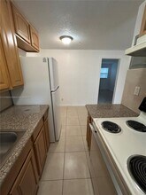 1126 SW 15th Terrace in Davie, FL - Building Photo - Building Photo