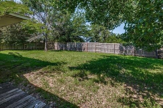 218 W Independence St in Shawnee, OK - Building Photo - Building Photo