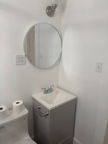 73 Pixlee Pl in Bridgeport, CT - Building Photo