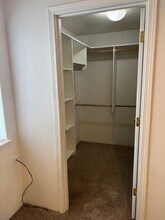 231 NE School St in Grants Pass, OR - Building Photo - Building Photo