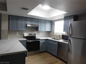 6315 W Washington Ave in Las Vegas, NV - Building Photo - Building Photo