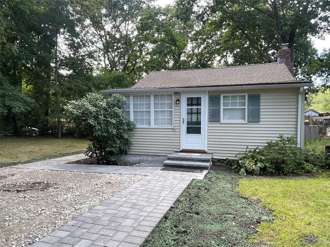 property at 47 Flanders Blvd