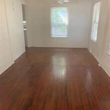 711 N Orange Ave in Sarasota, FL - Foto de edificio - Building Photo