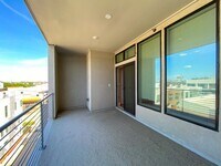 2401 Crawford St photo'