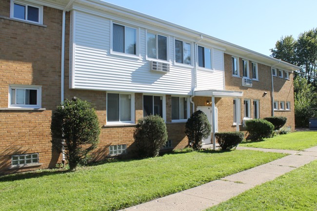 Morang Manor Apartment in Detroit, MI - Foto de edificio - Building Photo