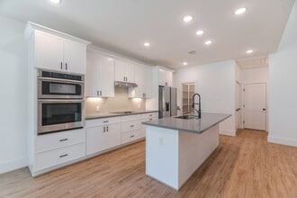 3203 Hemingway Dr in Montgomery, TX - Building Photo - Building Photo