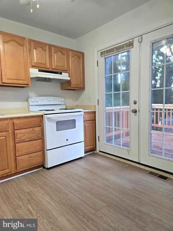 property at 901 Country Terrace