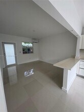 53 NE 56th St in Miami, FL - Building Photo - Building Photo