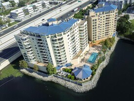 375 Emerson Plz in Altamonte Springs, FL - Building Photo