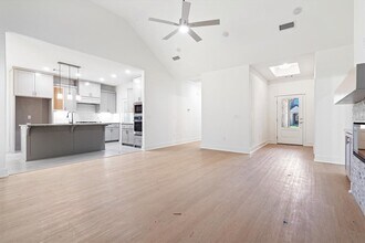 7004 SW Basswood Ave in Bentonville, AR - Building Photo - Building Photo