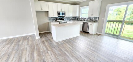 168 Lockheed Dr in Coraopolis, PA - Building Photo - Building Photo