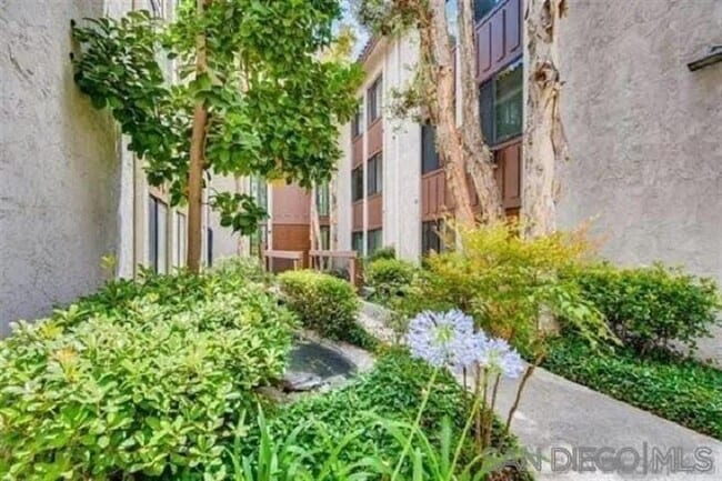 3776 Alabama St, Unit 210 in San Diego, CA - Building Photo - Building Photo