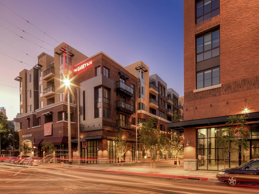 Garey Building in Los Angeles, CA - Foto de edificio