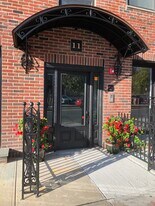 11 Mill Rd, Unit 4 PH in Eastchester, NY - Building Photo