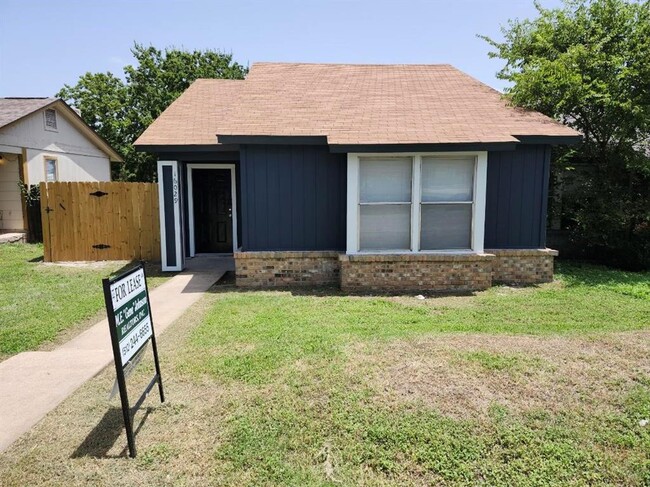 16029 Fitchburg Cir in Pflugerville, TX - Building Photo - Building Photo