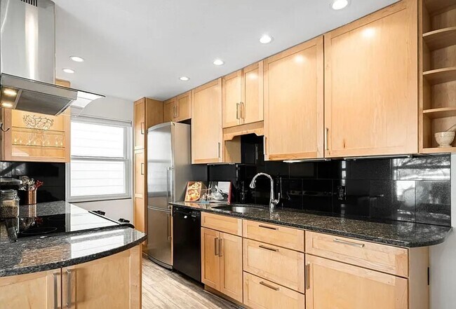 property at 1111 Maxwell Ave