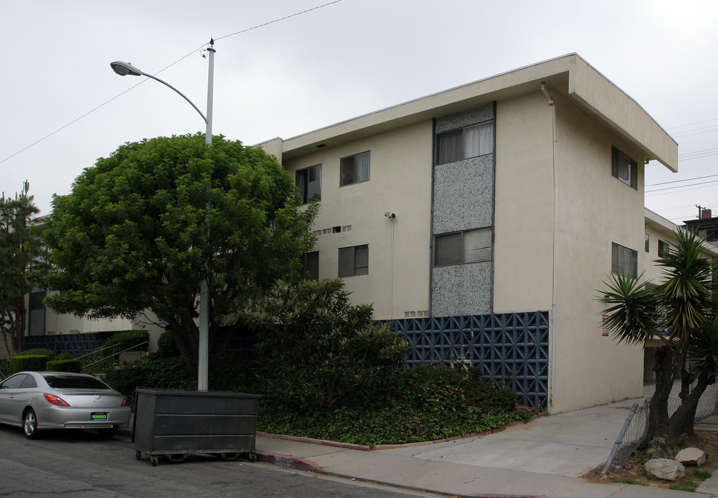 1541 College View Dr in Monterey Park, CA - Building Photo