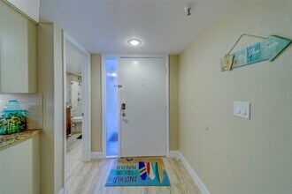 17980 Gulf Blvd in Redington Shores, FL - Building Photo - Building Photo