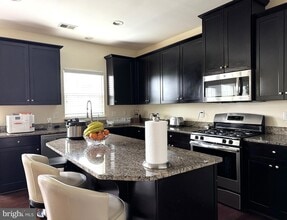 1204 Madison Ln in Hockessin, DE - Building Photo - Building Photo