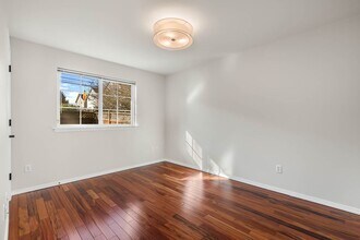 9046 Mary Ave NW in Seattle, WA - Building Photo - Building Photo