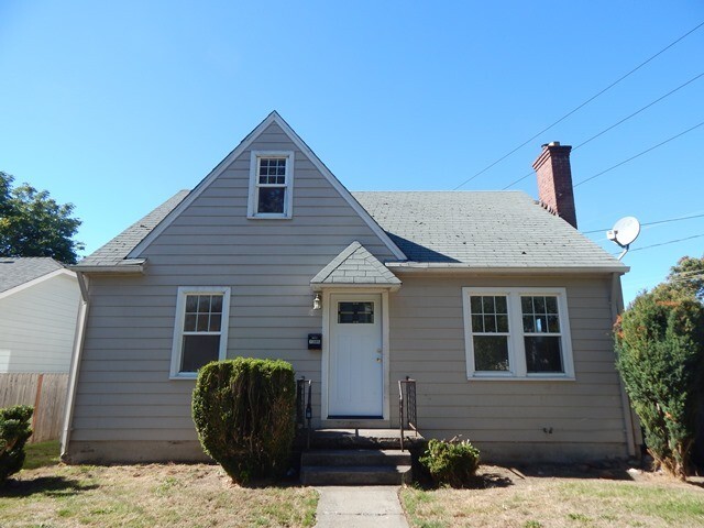 property at 1385 18th St NE
