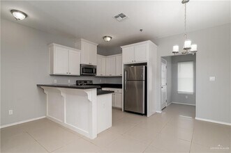 2307 Taxco Ct in Edinburg, TX - Building Photo - Building Photo
