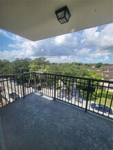 2647 NW 25th Ave in Miami, FL - Building Photo - Building Photo