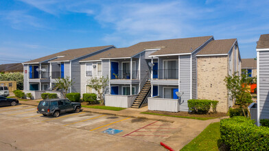 Toro Place in Houston, TX - Foto de edificio - Building Photo