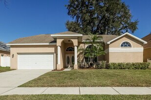 5514 Foxtail Ct in Wesley Chapel, FL - Building Photo