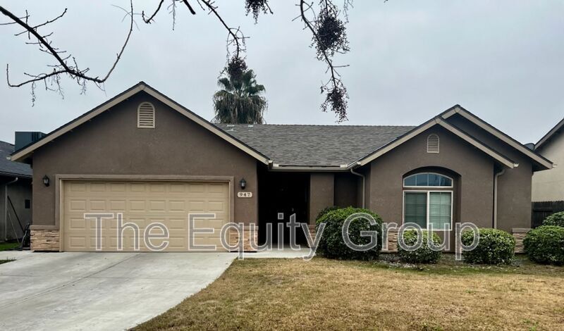 947 E Margalo Ct in Visalia, CA - Building Photo