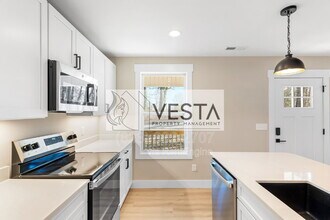 9 Silent Pl in Asheville, NC - Building Photo - Building Photo