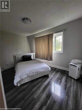 8646 Willoughby Dr in Niagara Falls, ON - Building Photo - Building Photo