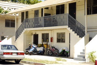 1939-1941 Kahakai Dr in Honolulu, HI - Building Photo - Building Photo