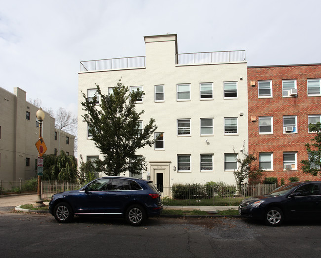 1310 K St SE in Washington, DC - Building Photo - Building Photo