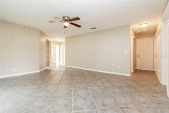 1718 Tall Pines Dr in Largo, FL - Building Photo - Building Photo