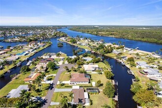 13880 Lazy Ln in Ft. Myers, FL - Building Photo - Building Photo