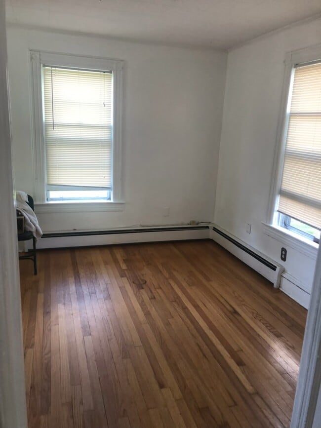 110 S Main St, Unit 1