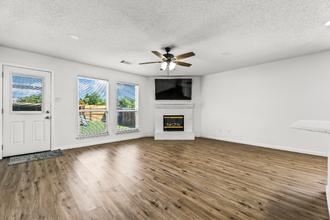 609 Flagstaff Dr in Desoto, TX - Building Photo - Building Photo