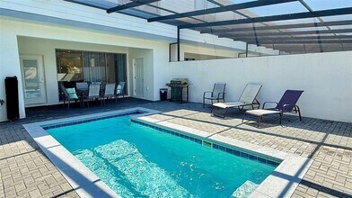 2414 Dubai St in Kissimmee, FL - Building Photo - Building Photo