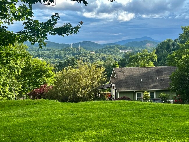 127 Sun Haven Ln in Boone, NC - Building Photo - Building Photo