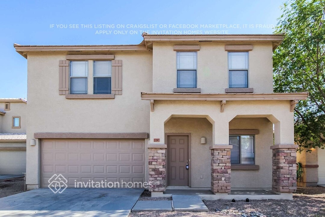 2207 N 92nd Glen in Phoenix, AZ - Building Photo