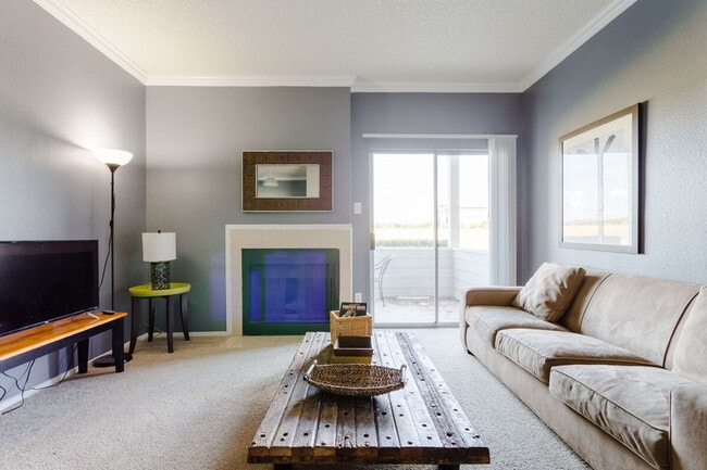 property at 1921 Cedar Bend Dr