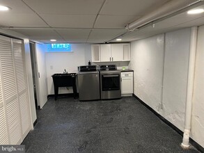 136 Davis St in Philadelphia, PA - Building Photo - Building Photo