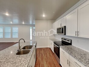 11141 Kitty Hawk Rd in South Jordan, UT - Building Photo - Building Photo