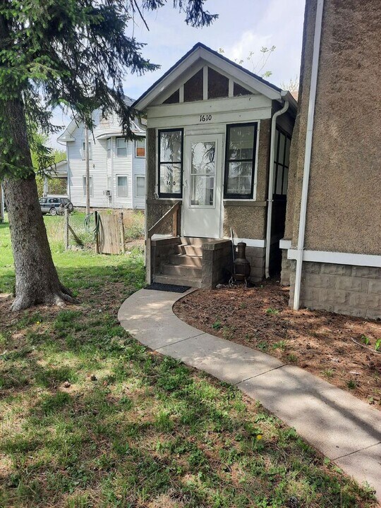 1610 Military Ave in Omaha, NE - Building Photo